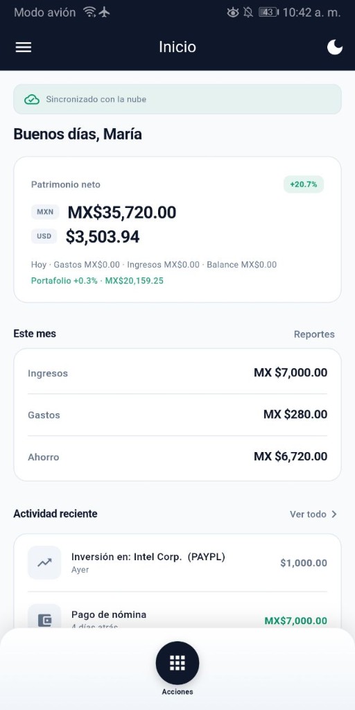 Dashboard FinSys con patrimonio neto y resumen del mes